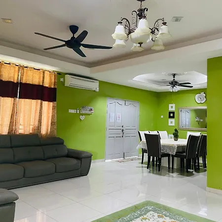D Corner Islam Homestay Kuala Kangsar Exterior photo